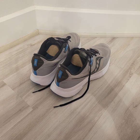 Saucony Men's Size 12 Athletic Shoes in Gray and Blue - Picture 2 of 8